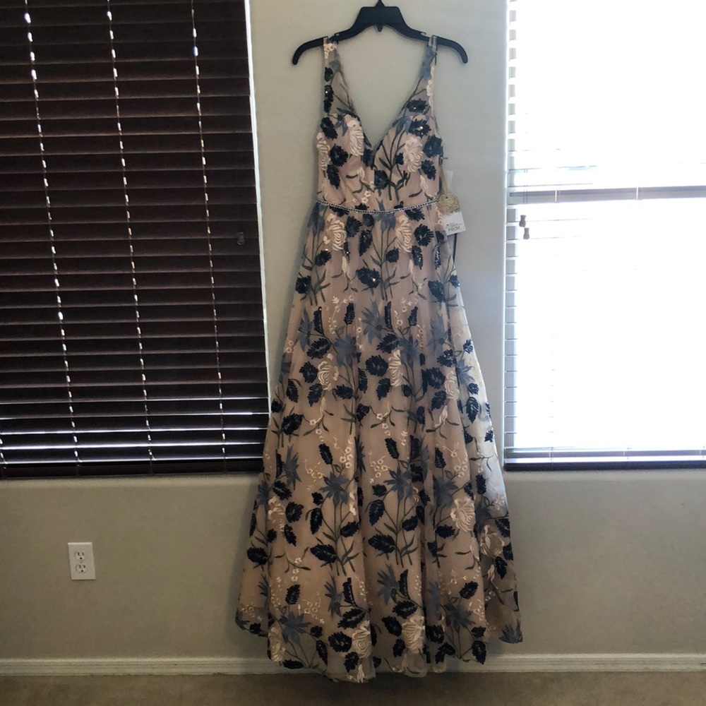 Brand- TLC Say yes to the prom dress